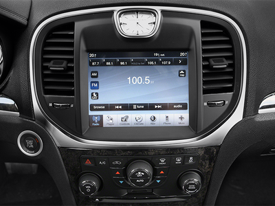 2014 Chrysler 300 1