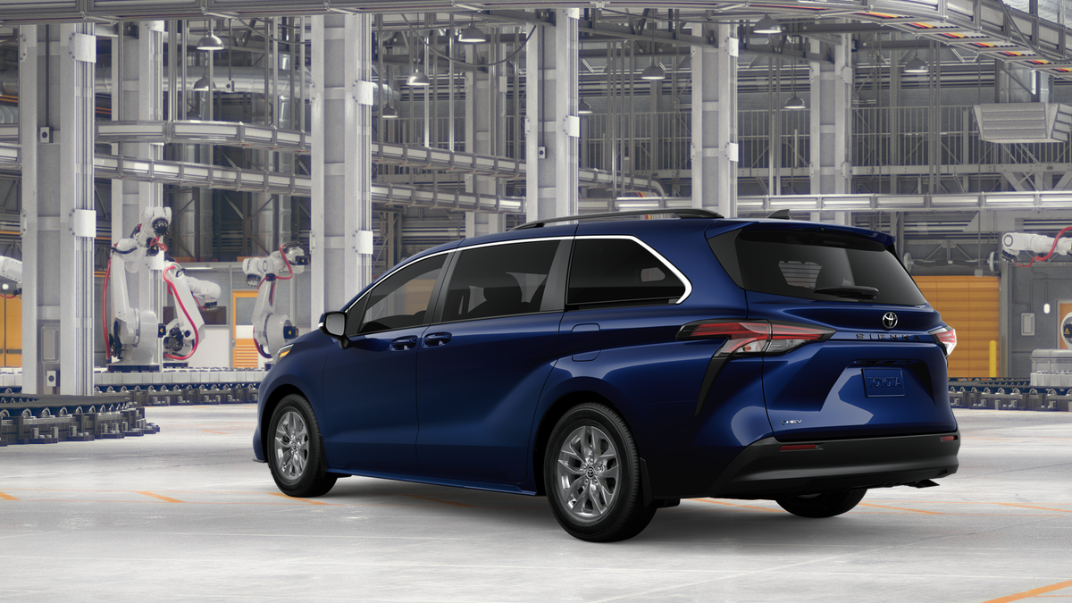 2026 Toyota Sienna LE