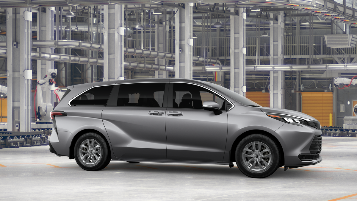 2026 Toyota Sienna LE