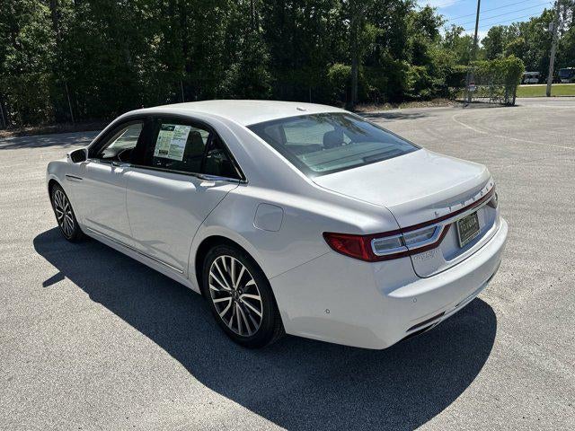 2017 Lincoln Continental Select