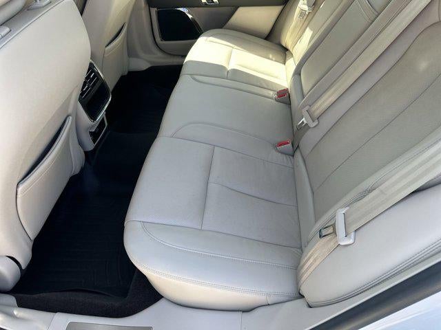 2017 Lincoln Continental Select