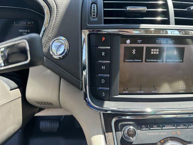 2017 Lincoln Continental Select
