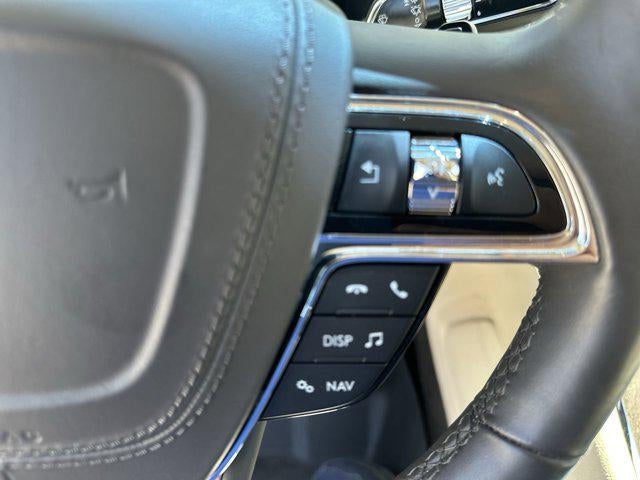 2017 Lincoln Continental Select