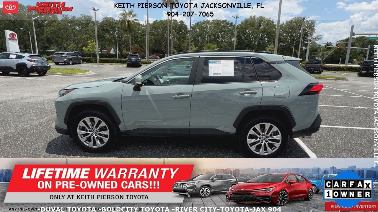 2022 Toyota RAV4 XLE Premium