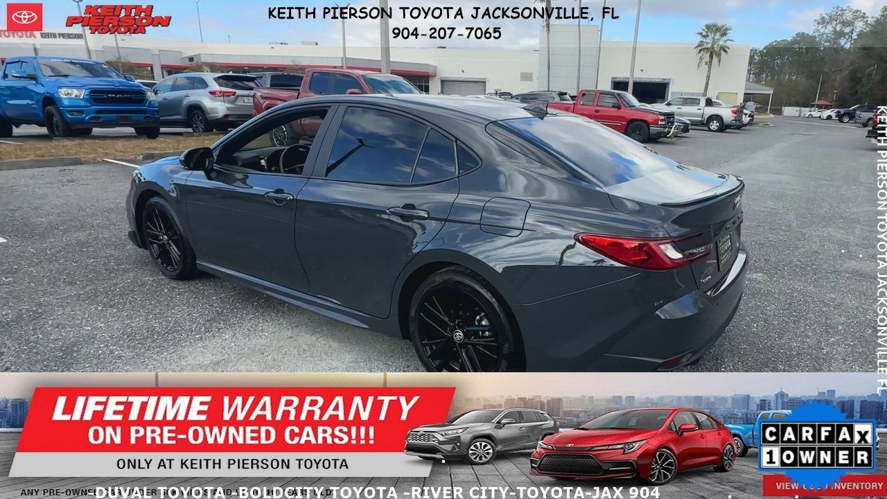 2025 Toyota Camry SE