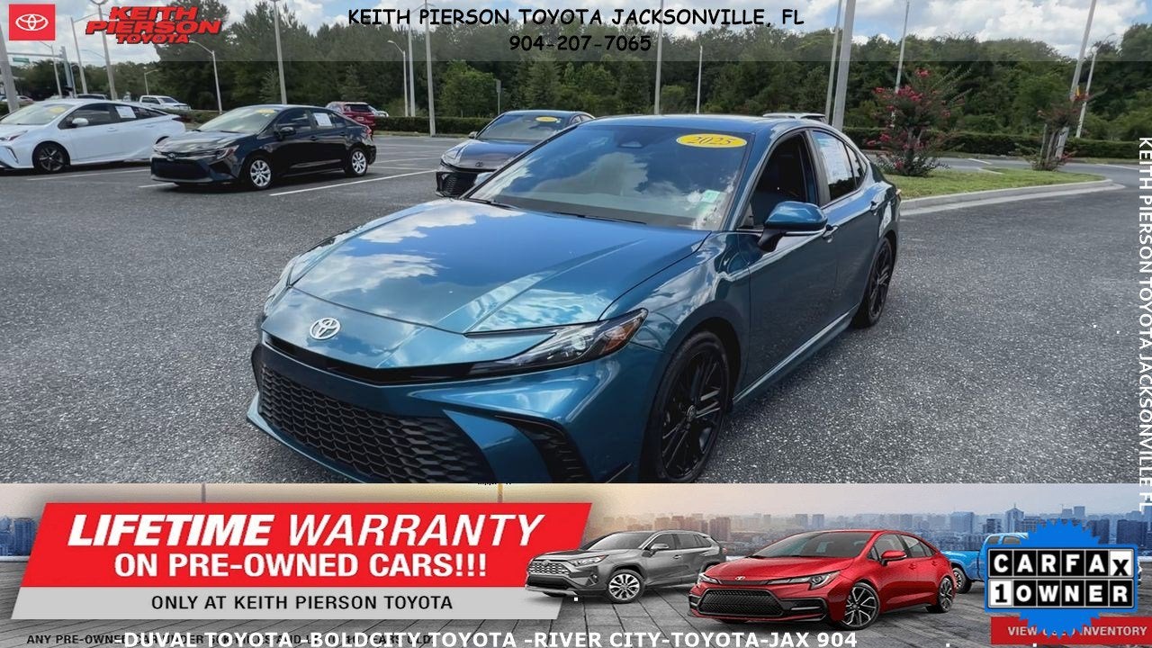 2025 Toyota Camry SE