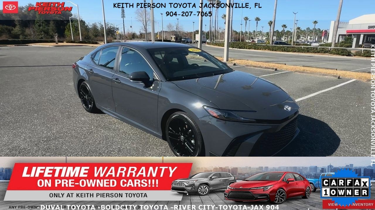 2025 Toyota Camry SE