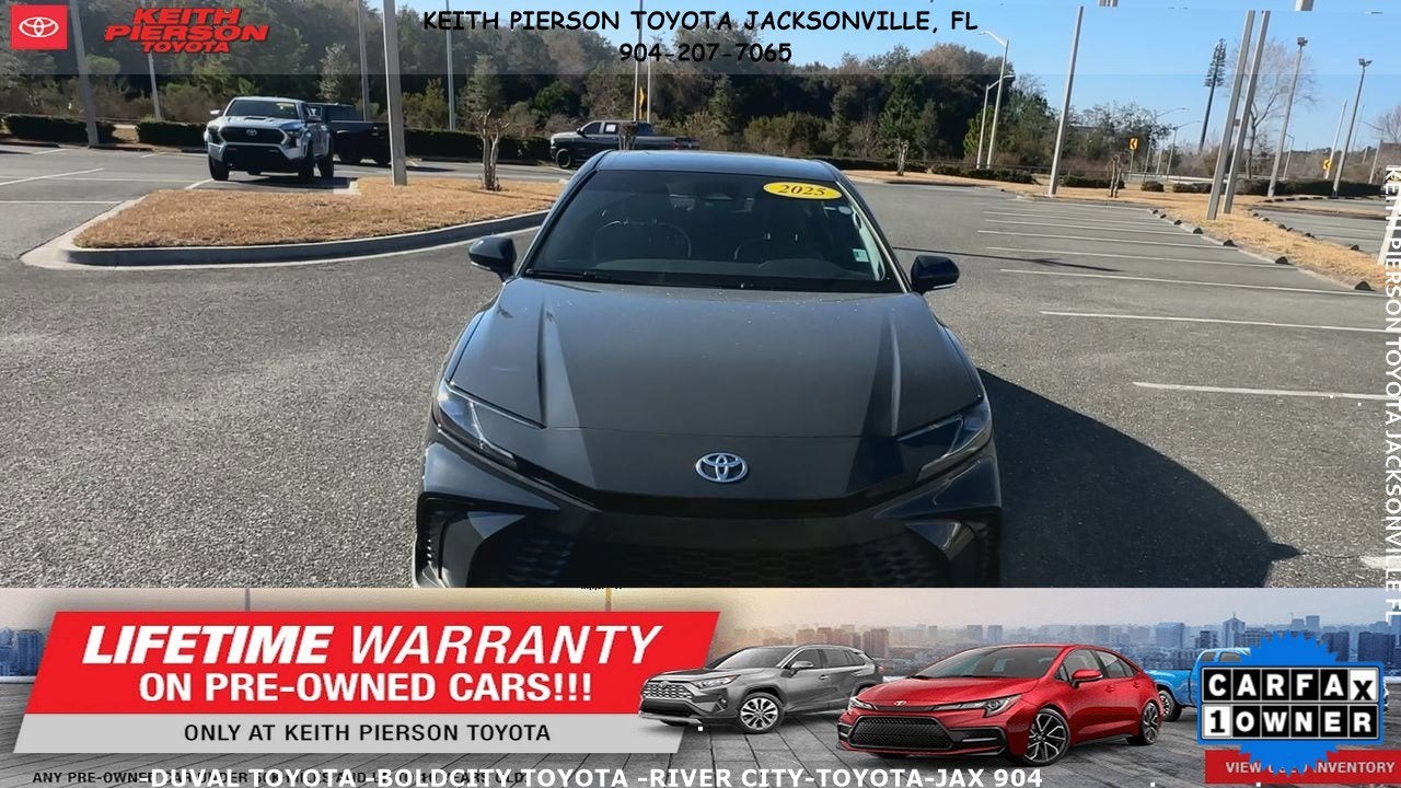 2025 Toyota Camry SE