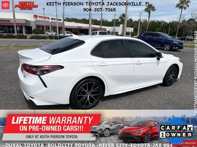 2024 Toyota Camry Hybrid SE