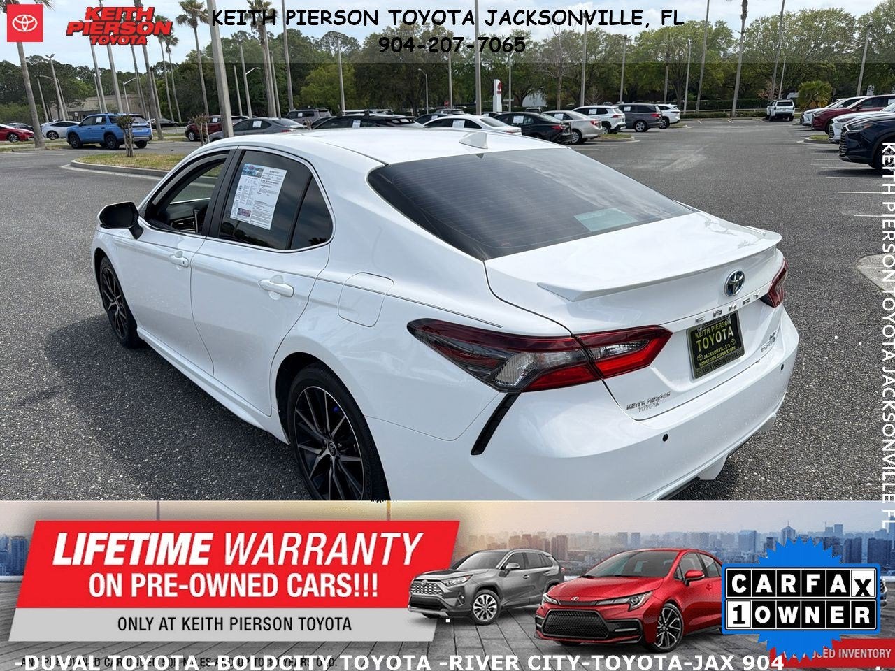 2024 Toyota Camry Hybrid SE
