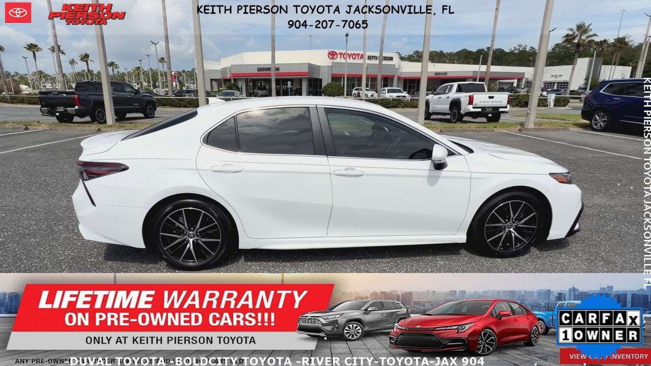 2024 Toyota Camry Hybrid SE