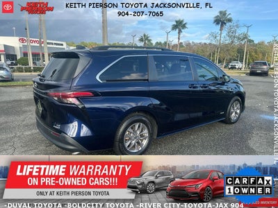 2021 Toyota Sienna LE