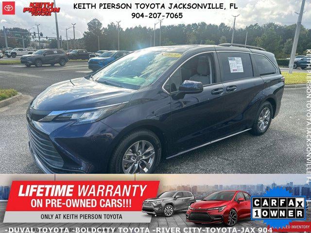 2021 Toyota Sienna LE