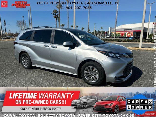 2024 Toyota Sienna XLE