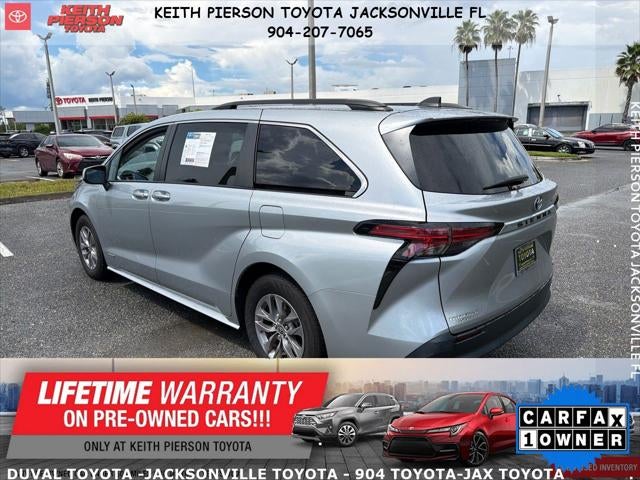 2021 Toyota Sienna LE
