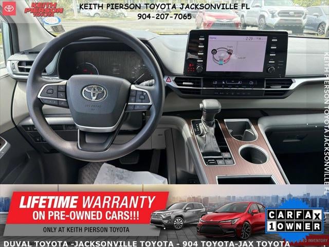 2021 Toyota Sienna LE