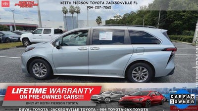 2021 Toyota Sienna LE