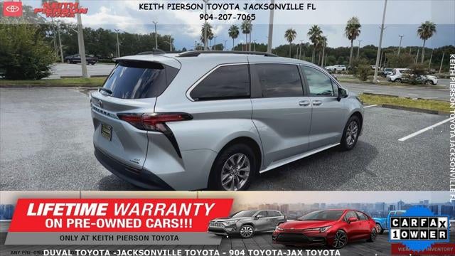 2021 Toyota Sienna LE