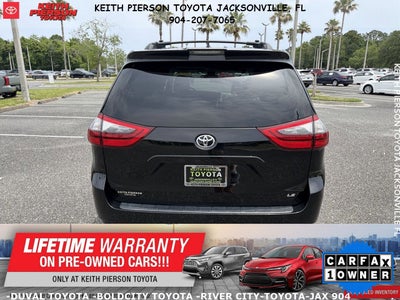 2020 Toyota Sienna LE Auto Access Seat