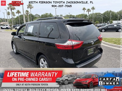 2020 Toyota Sienna LE Auto Access Seat