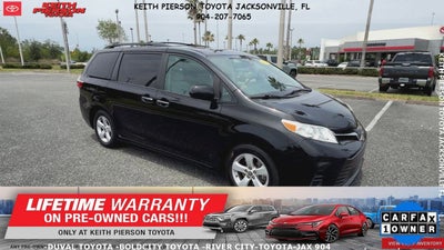 2020 Toyota Sienna LE Auto Access Seat