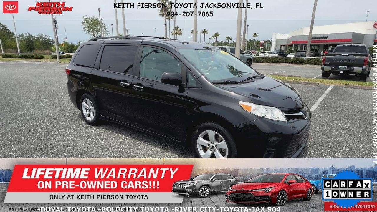 2020 Toyota Sienna LE Auto Access Seat