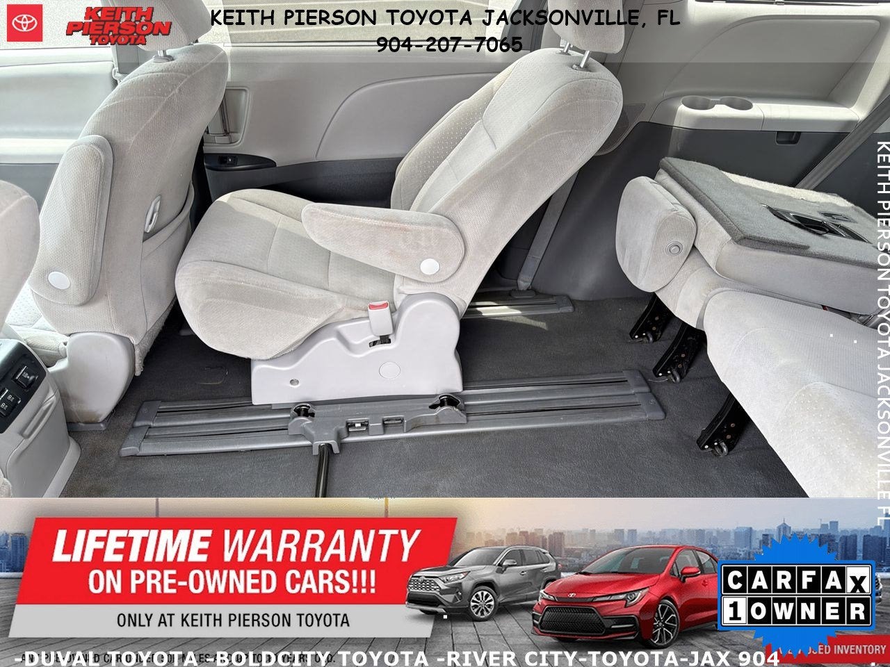 2020 Toyota Sienna LE Auto Access Seat