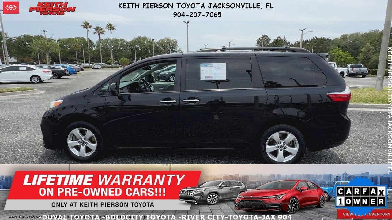 2020 Toyota Sienna LE Auto Access Seat