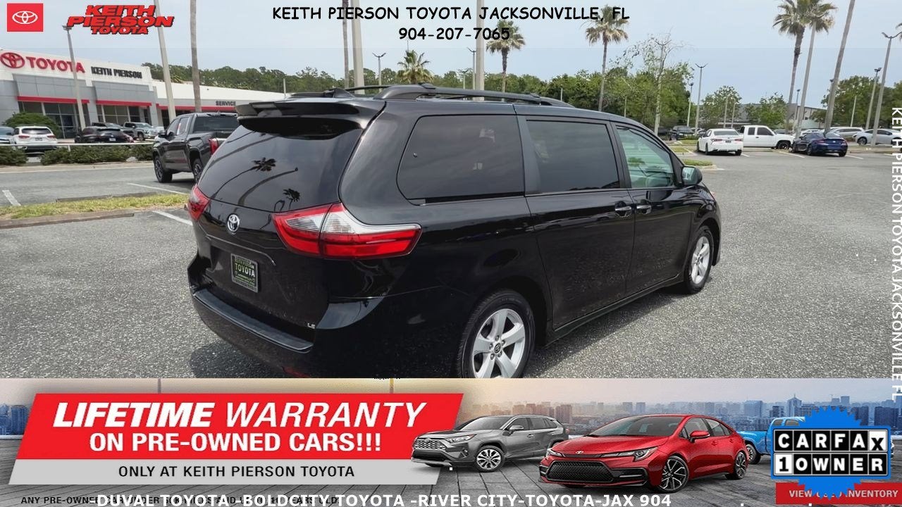 2020 Toyota Sienna LE Auto Access Seat