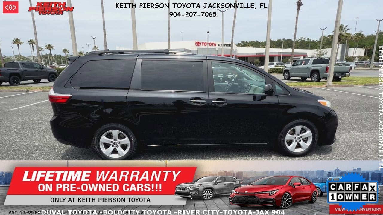 2020 Toyota Sienna LE Auto Access Seat