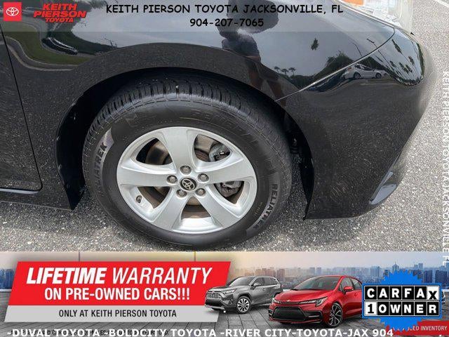 2020 Toyota Sienna LE Auto Access Seat