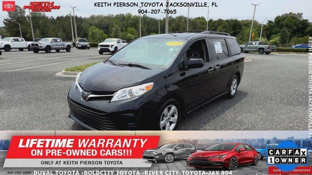 2020 Toyota Sienna LE Auto Access Seat
