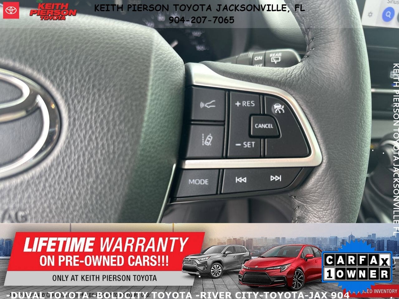 2025 Toyota Sienna XLE