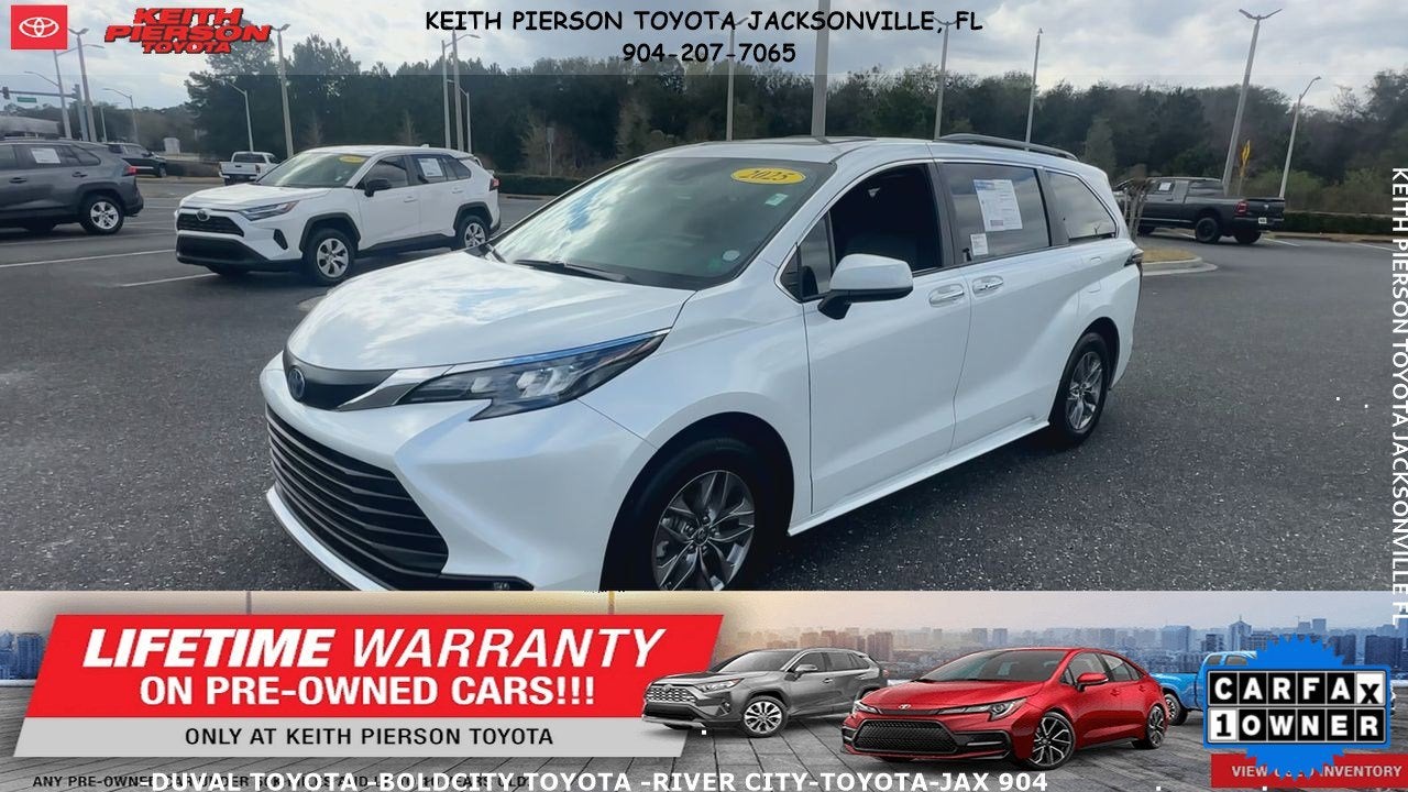 2025 Toyota Sienna XLE