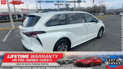 2025 Toyota Sienna XLE