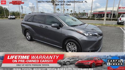 2025 Toyota Sienna XLE