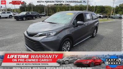 2025 Toyota Sienna XLE