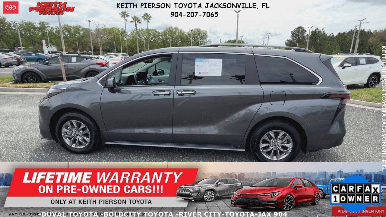 2025 Toyota Sienna XLE