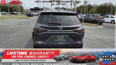 2025 Toyota Sienna XLE
