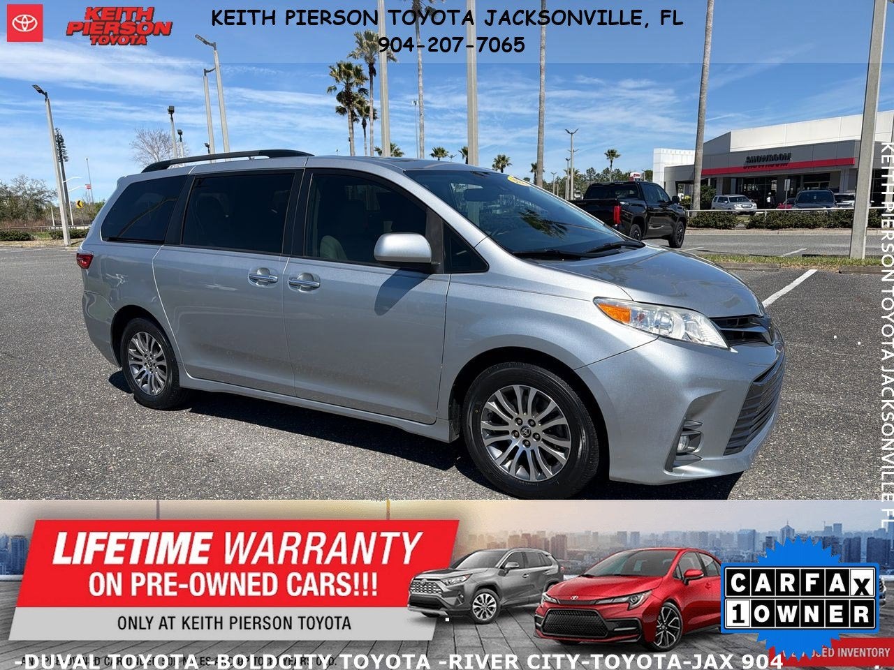 2020 Toyota Sienna XLE Auto Access Seat