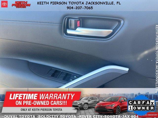 2025 Toyota Corolla Cross XLE