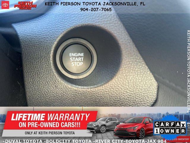 2025 Toyota Corolla Cross XLE