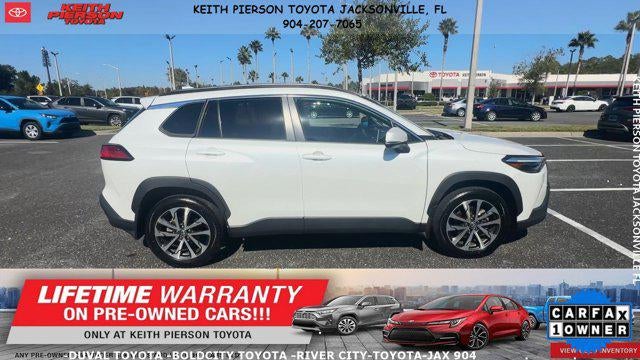 2022 Toyota Corolla Cross XLE