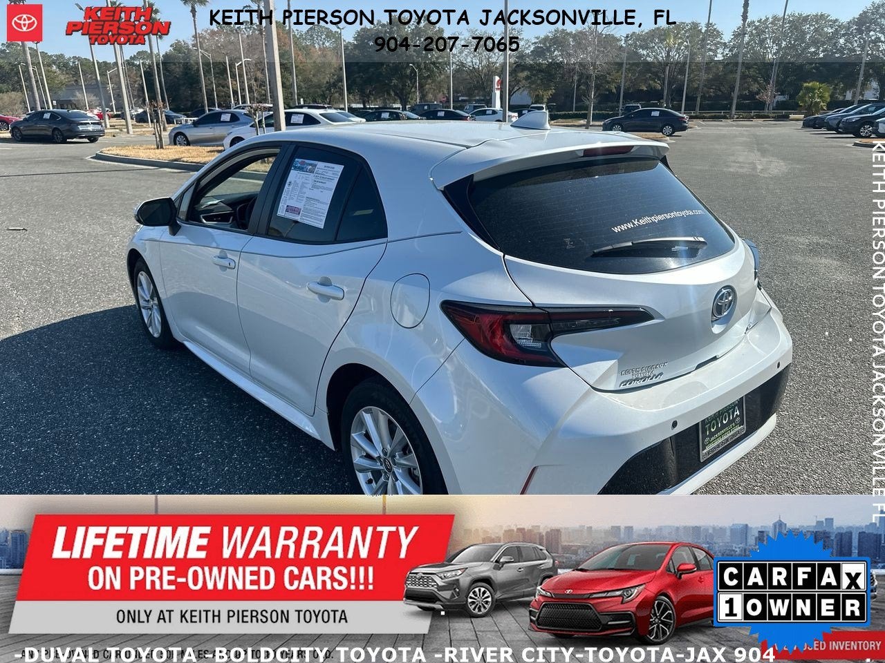 2025 Toyota Corolla Hatchback SE