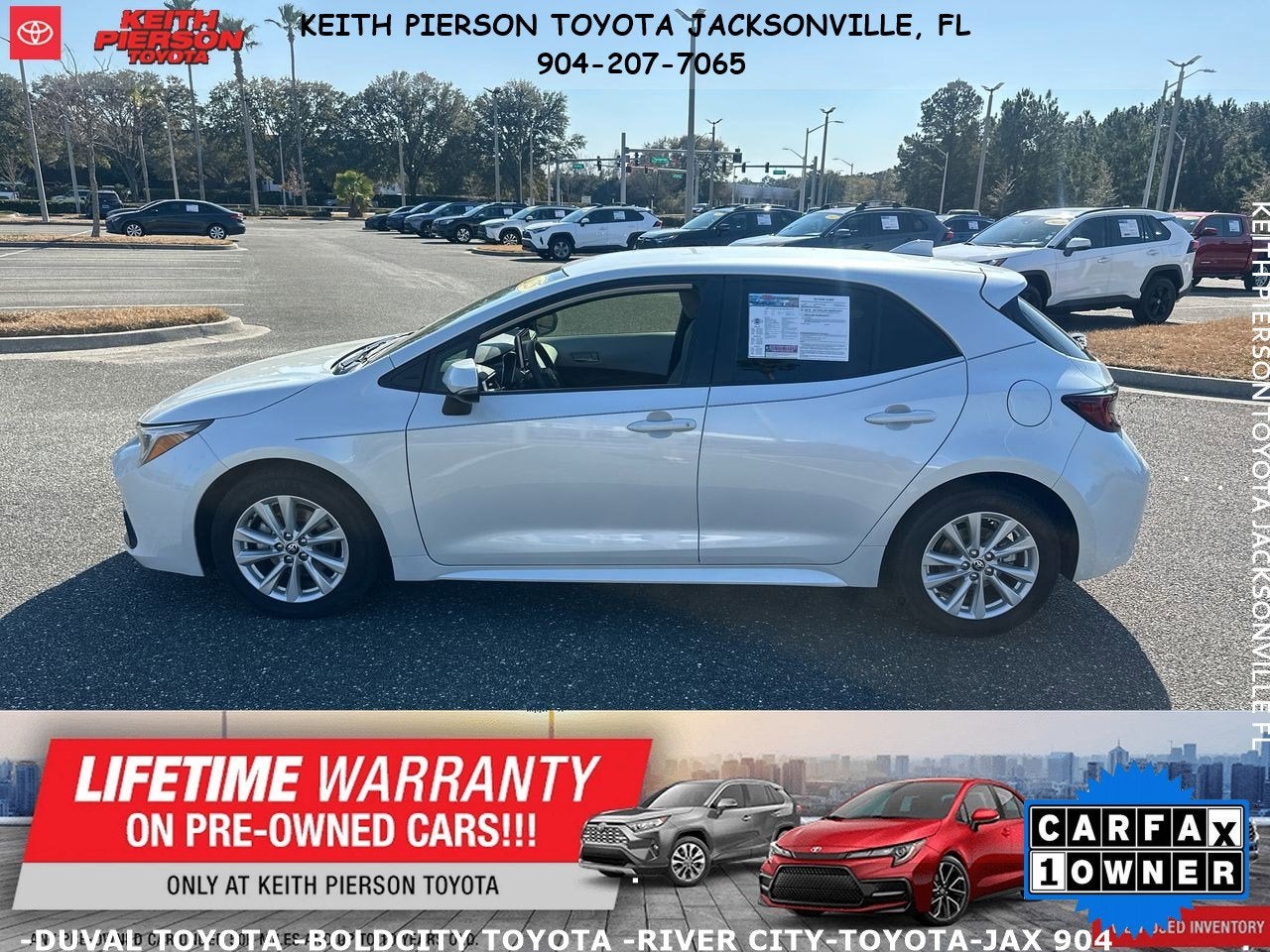 2025 Toyota Corolla Hatchback SE