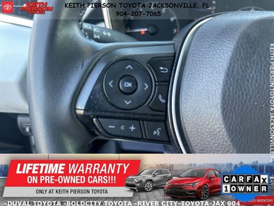 2025 Toyota Corolla Hatchback SE