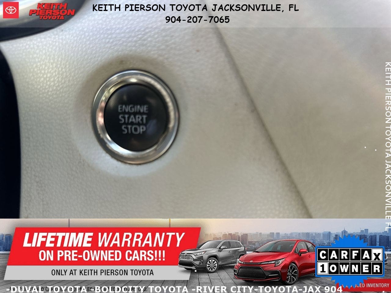 2025 Toyota Corolla Hatchback SE