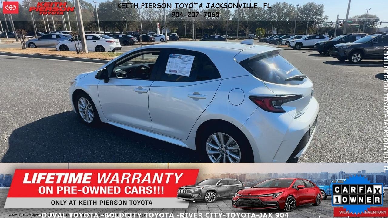 2025 Toyota Corolla Hatchback SE