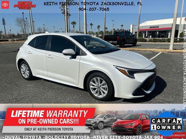 2025 Toyota Corolla Hatchback SE