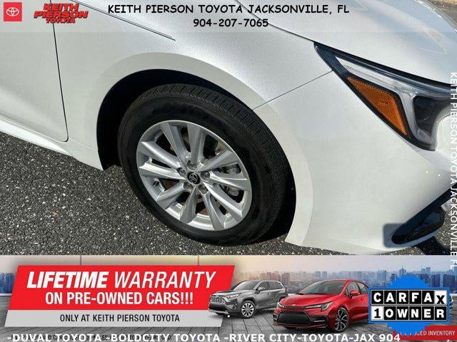 2025 Toyota Corolla Hatchback SE